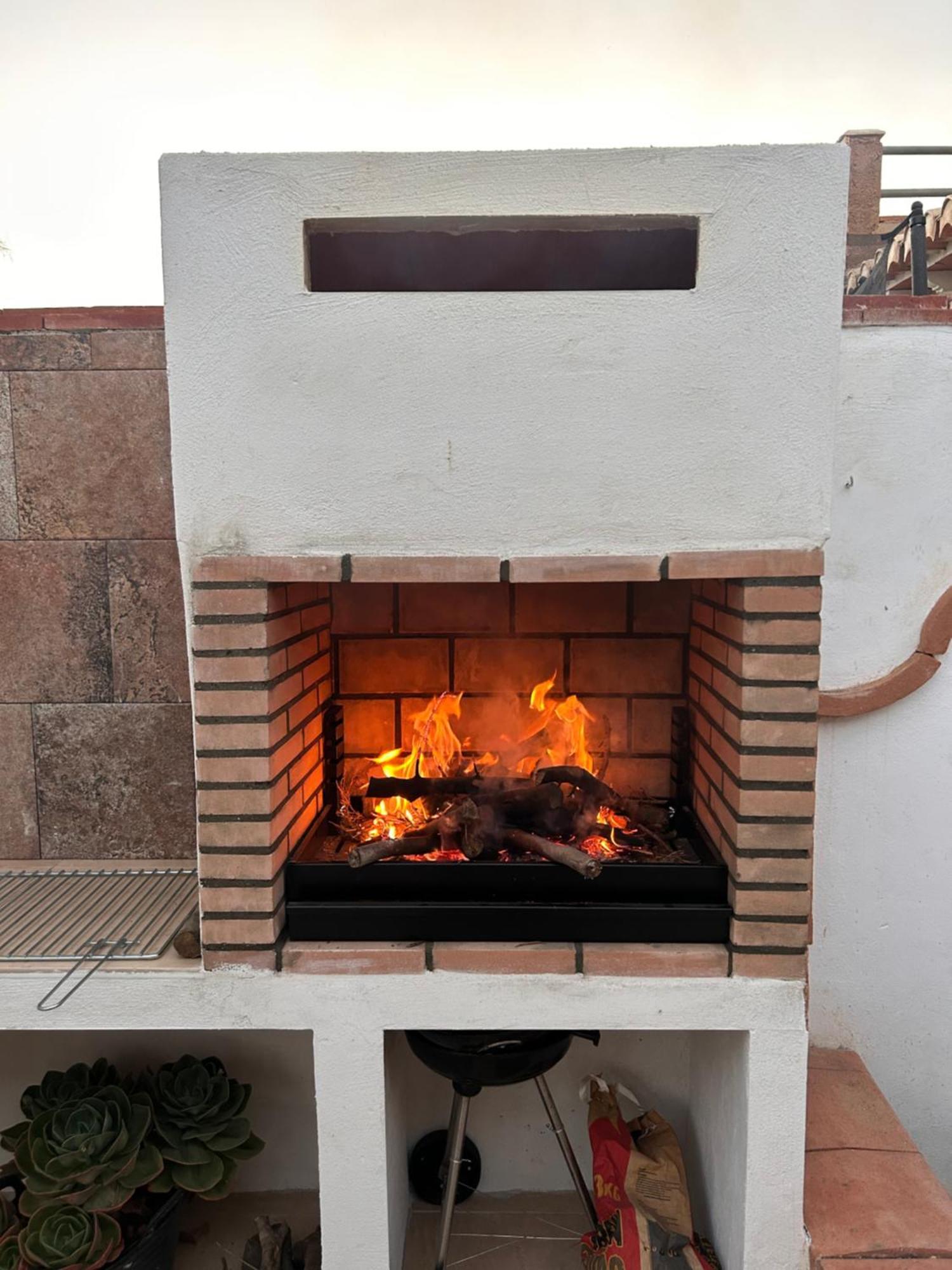 Вилла Cortijo El Llano Гранада Экстерьер фото